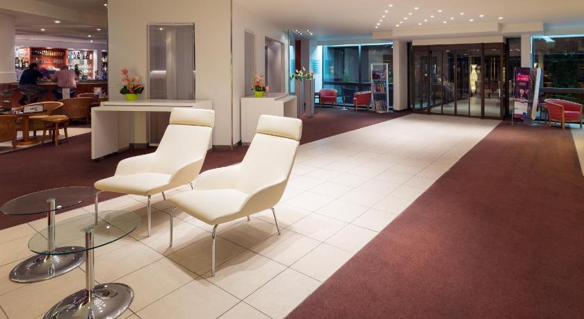 Novotel Amboise photo
