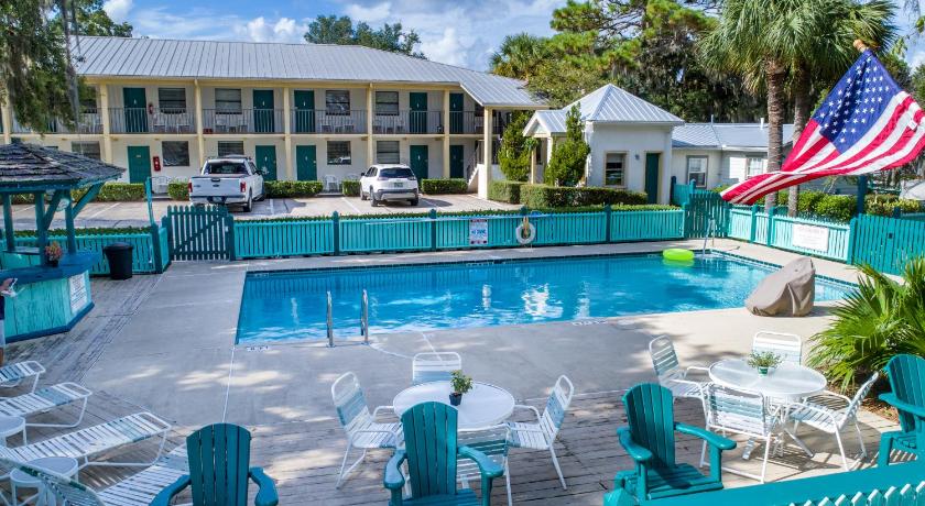 More about Steinhatchee River Inn and Marina