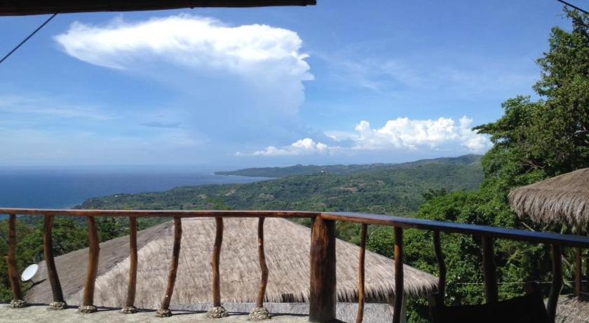Hillside Village apartment 72sqm size with kitchen — Hotel in Siquijor Island
