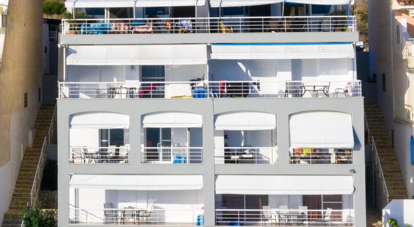 Kiveri Apartments photo