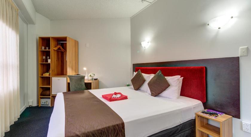 Image of Standard King Room 3
