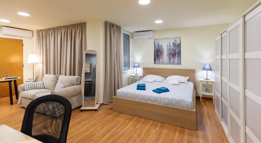Athens Kyniska Studio — Hotel in Athens