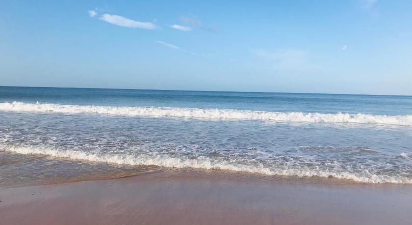 Atlantic Waves Accommodation ~ Carcavelos Beach - 3