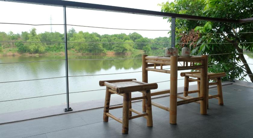 Image of Double Room with Lake View 7