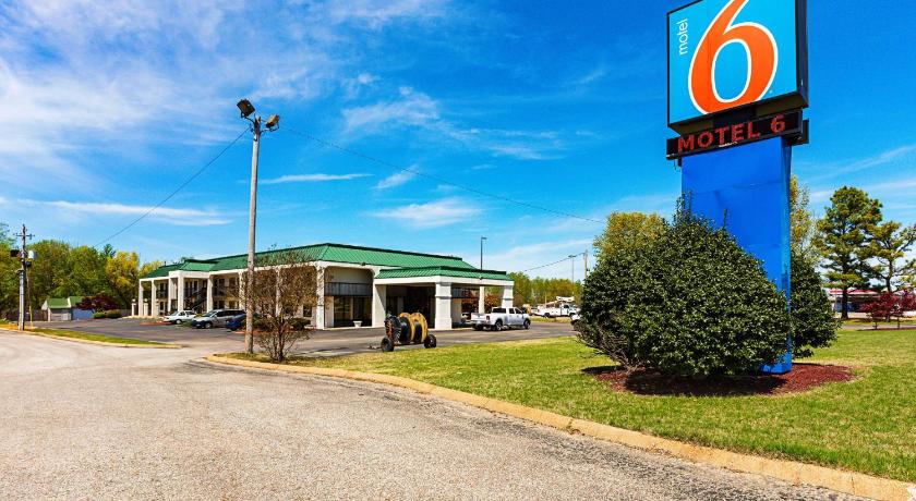 Motel 6-Covington, TN