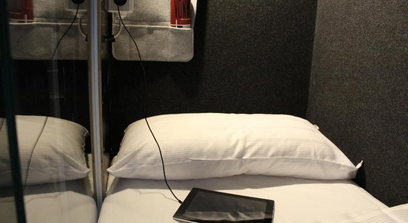 BoxHotel Hannover photo