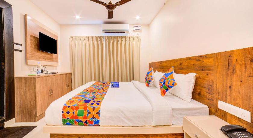 FabHotel Spark Inn
