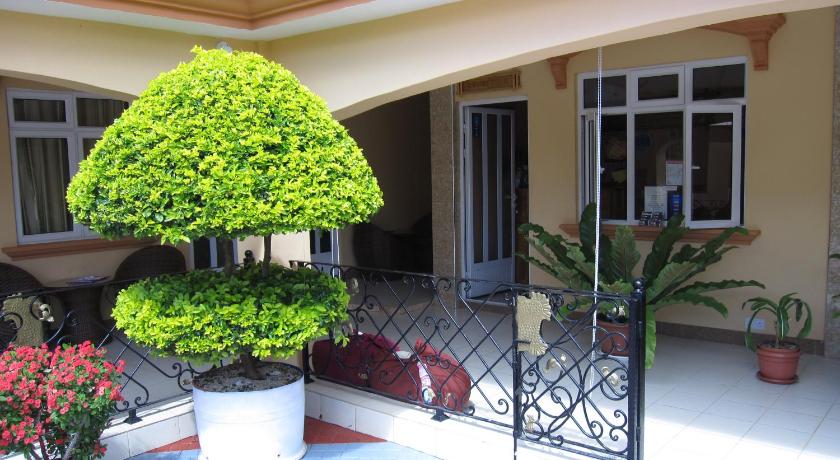 Niv Villa photo