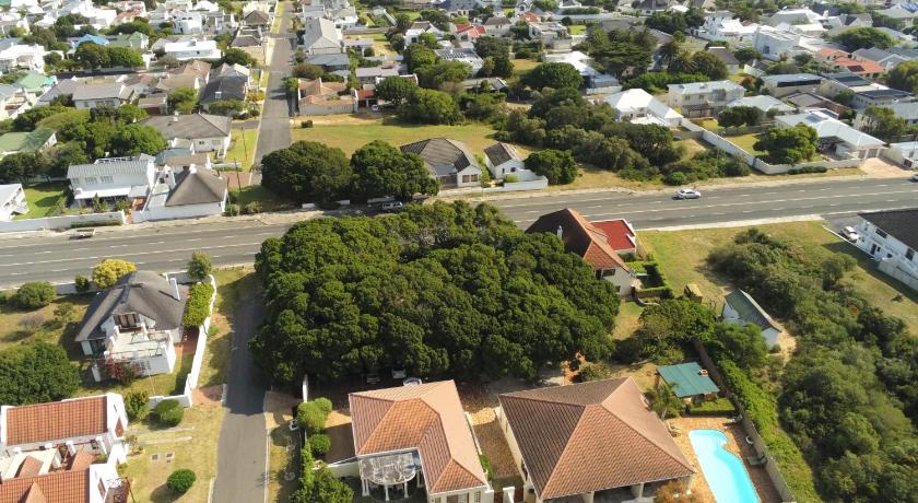 MIlkwood Lodge photo