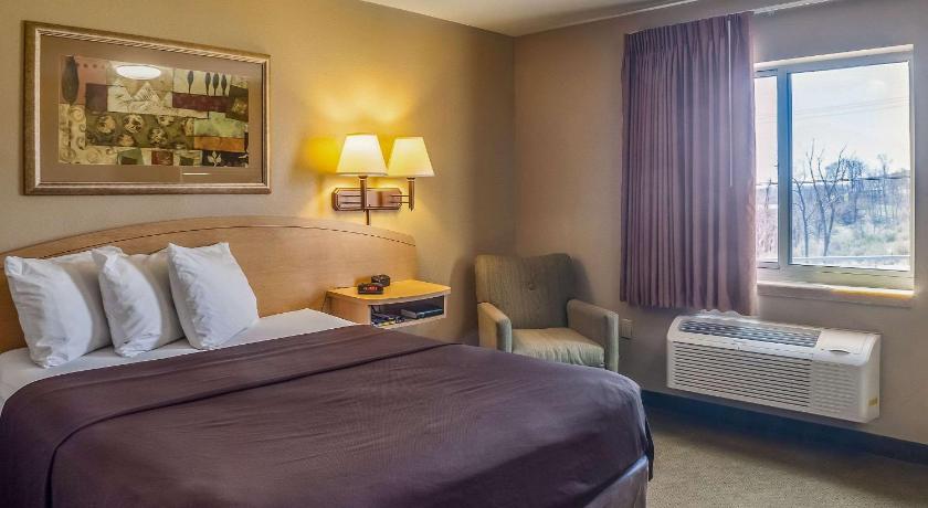 Suburban Extended Stay Hotel Triadelphia