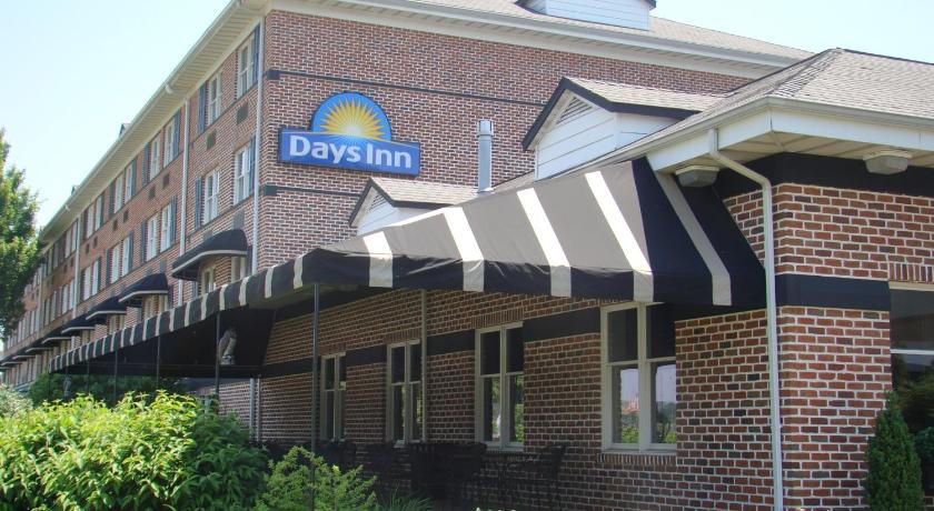 Days Inn by Wyndham Hershey