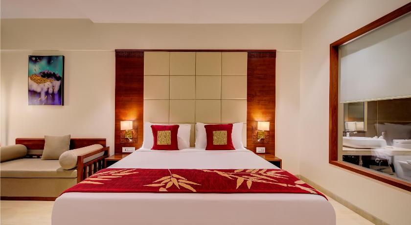 Image of Fern Club room with Balcony and Mountain view 8