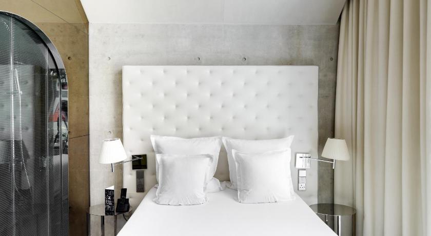 Image of Alcove Room 9