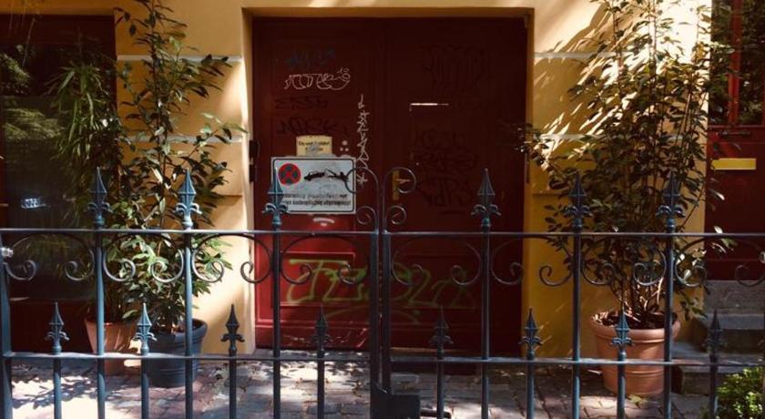 베를린 Beautiful Park Apartment for 4 Guests 3성급 싱글룸 수영장