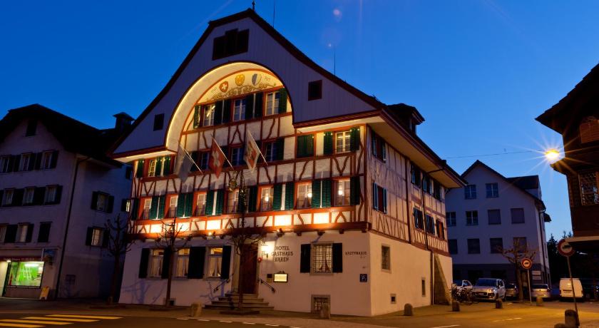 Hotel Baren photo
