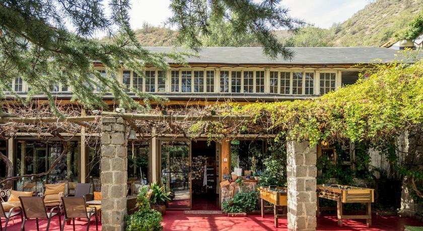 Hosteria Millahue — Hotel in Santiago