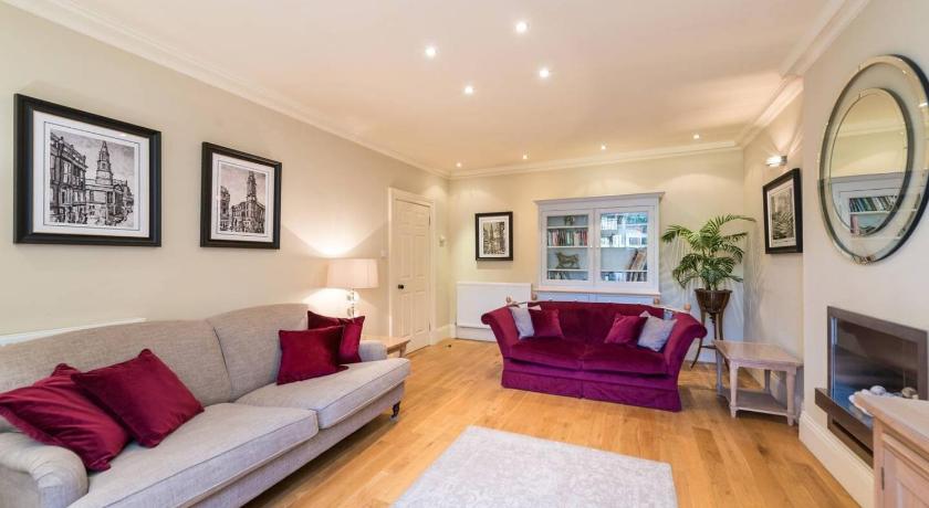 ALTIDO Luxury Apart for 6 with Patio in City Centre photo