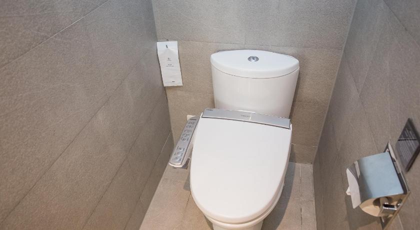 Image of Superior Twin Room 16