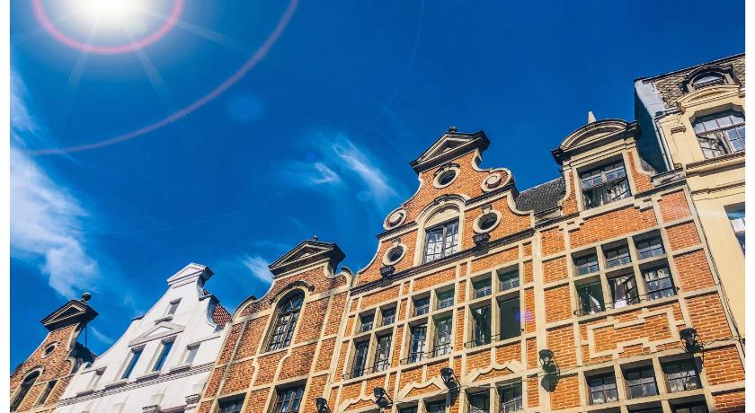 Madeleine Budget Rooms Grand Place Brussels Booking Deals