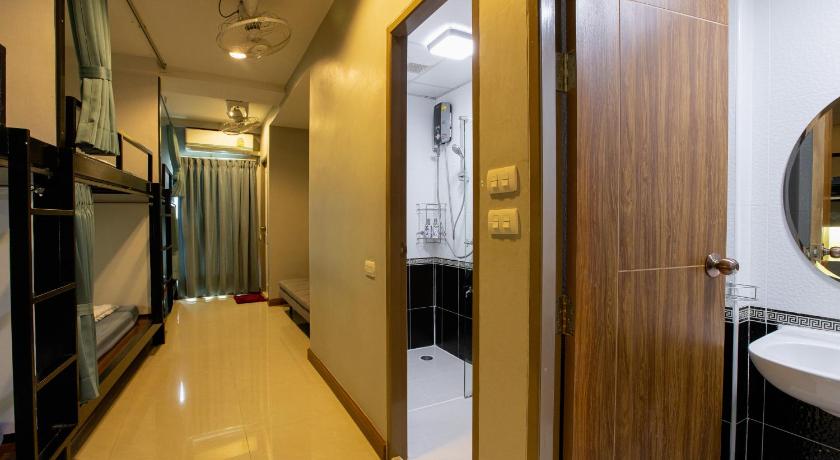 Restiny Hostel - image 9