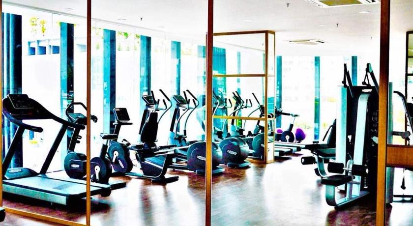 Heng 4BR Homestay · (New) 4BR Luxury Seaview Homestay@Gurney无敌海景四房套房 photo