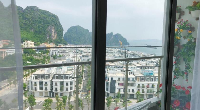 BunHomestay SPACIOUS 4 Bedroom CITY&SEA View 1 min walk to SEA photo