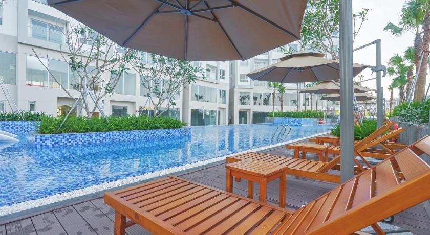 BunHomestay SPACIOUS 4 Bedroom CITY&SEA View 1 min walk to SEA photo