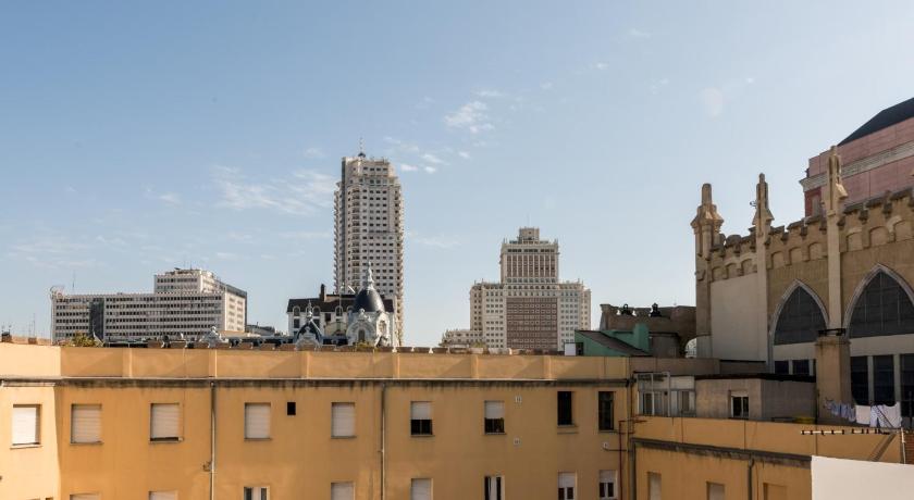 Plaza Espana Skyline