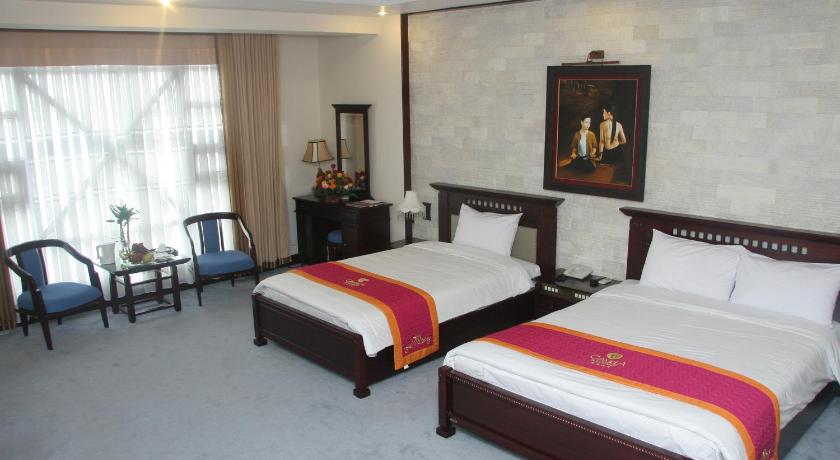 Image of Executive Triple Room 1