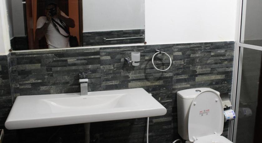 Regal Rose Luxury Holiday Apartments photo