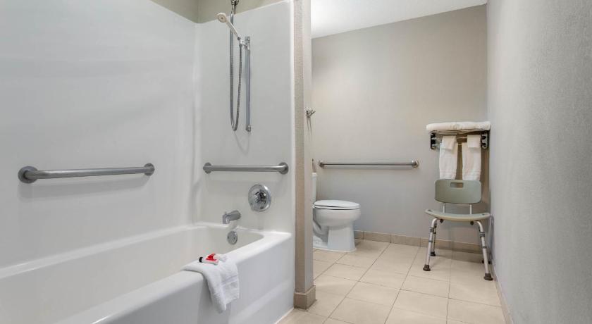 Microtel Inn & Suites by Wyndham Philadelphia Airport