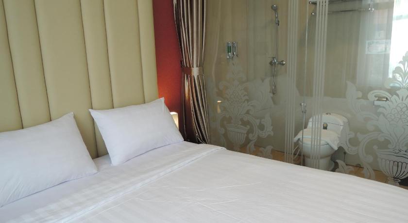 Image of Deluxe Room Only 5