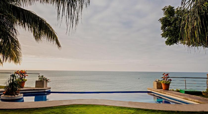 Hotel Vistalmar photo