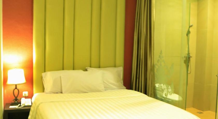 Image of Deluxe Room Only 4