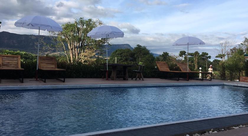 Khao Kho Overview Resort photo