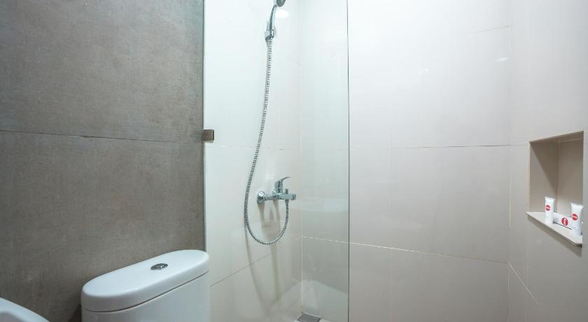 OYO 1487 Residence Khoe photo