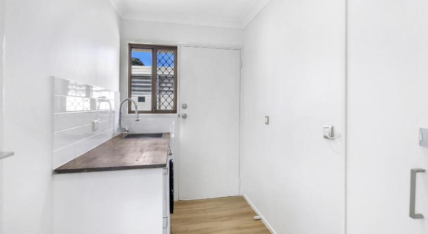Homely Getaways in Broadbeach Waters photo
