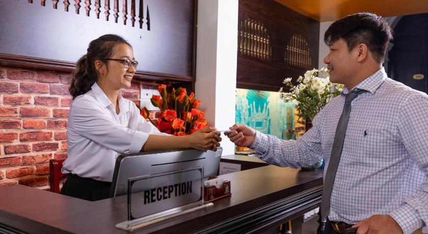 Hanoi Lullaby Hotel & Travel – Hanoi, NY