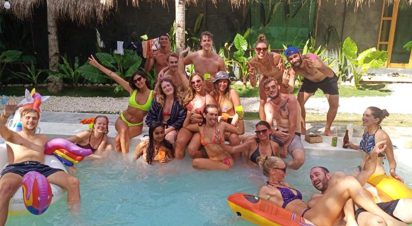 Hiraya Surf Hostel photo