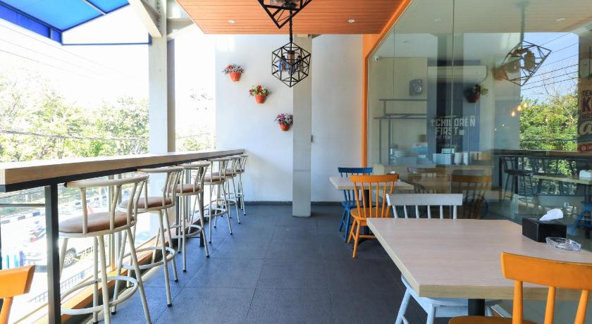 Hotel Berlian International Surabaya - image 4