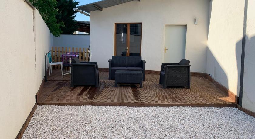 Manifique Maison T2 50m2 Atypique wifi & parking privee photo