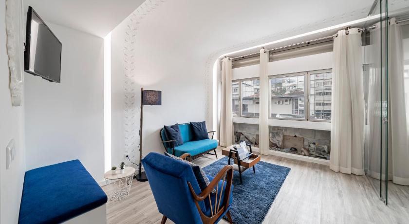 Drapes Design Apartments by An Island Apart photo