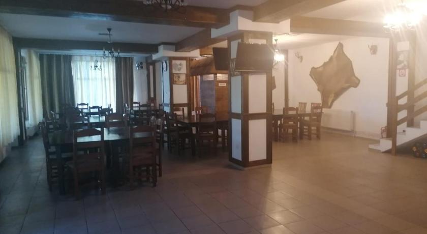 Pensiunea Pomi -Oesti photo