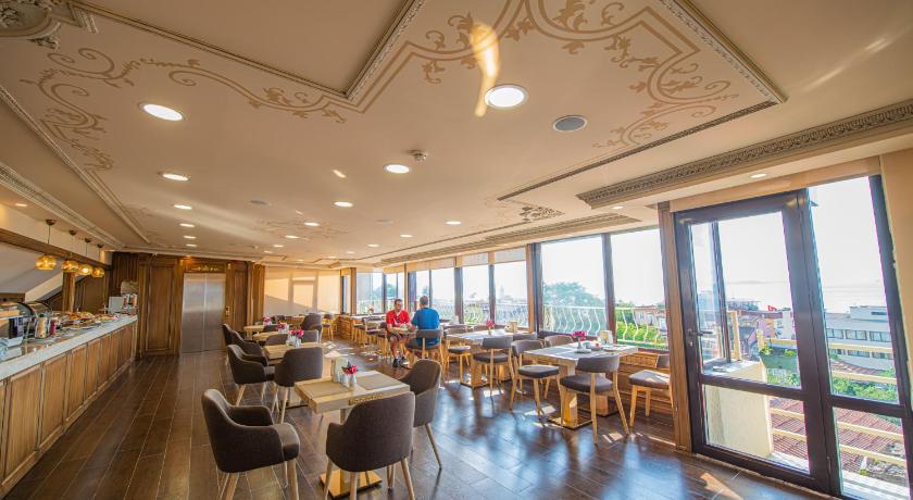 Kaftan Hotel - image 11