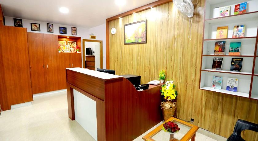Base9 Cochin Airport Hotel photo