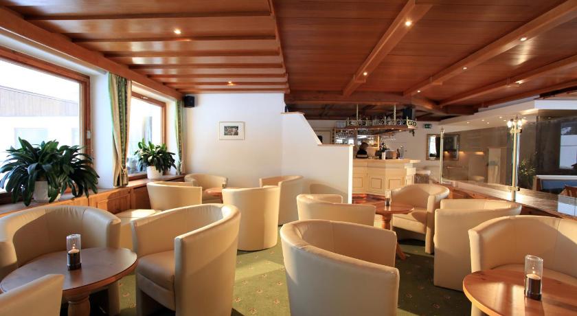 Hotel Edelweiss photo