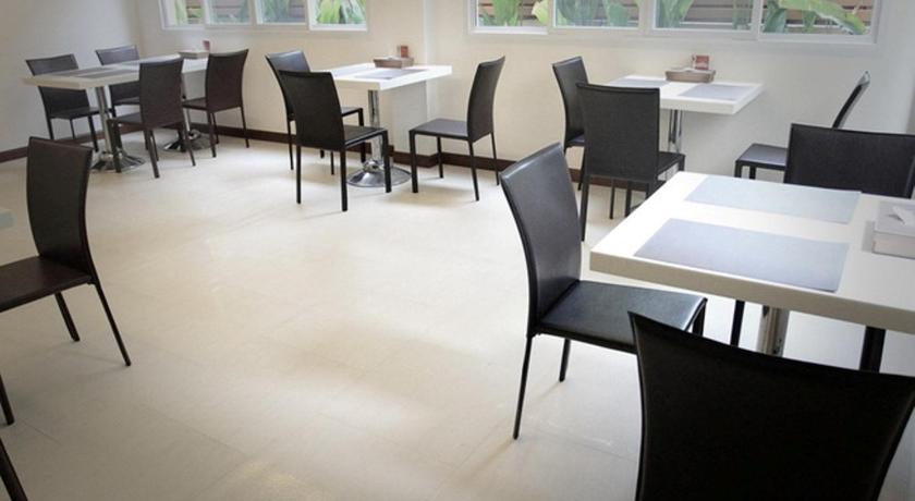 Bangkok Calypzo 2 Ratchada 20                                                                            2-Star Hotel pool