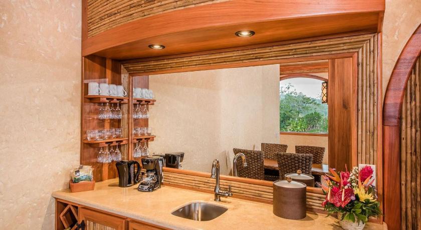 รูปของThree-Bedroom Premier Suite 14