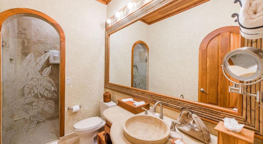 รูปของThree-Bedroom Premier Suite 13