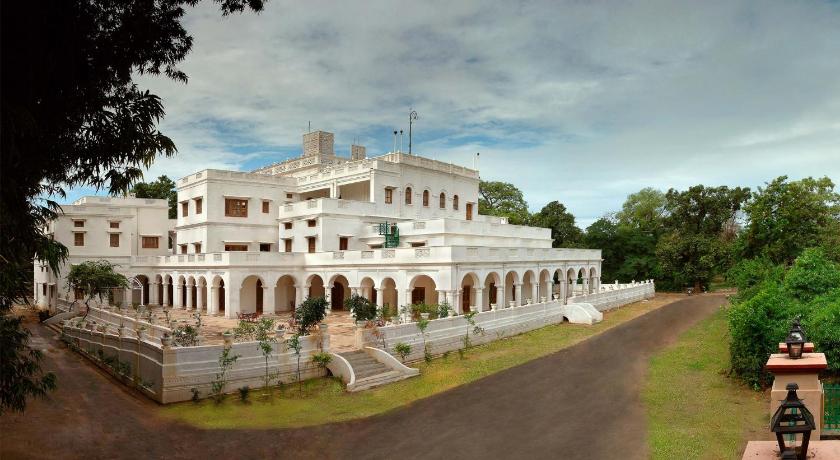 Neemrana's Baradari Palace